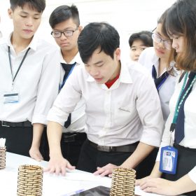 Trung cấp Việt Giao tuyển sinh đảm bảo việc làm các ngành 'khát' nhân lực