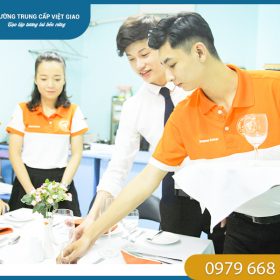 Trường Trung Cấp- Cánh Cửa Tương Lai Rộng Mở